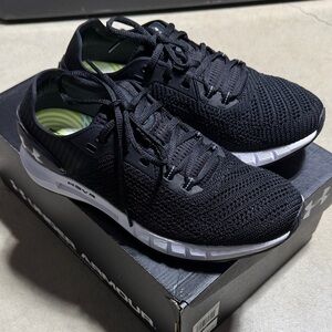 NIB Under Armour HOVR Sonic 2 Running Shoe